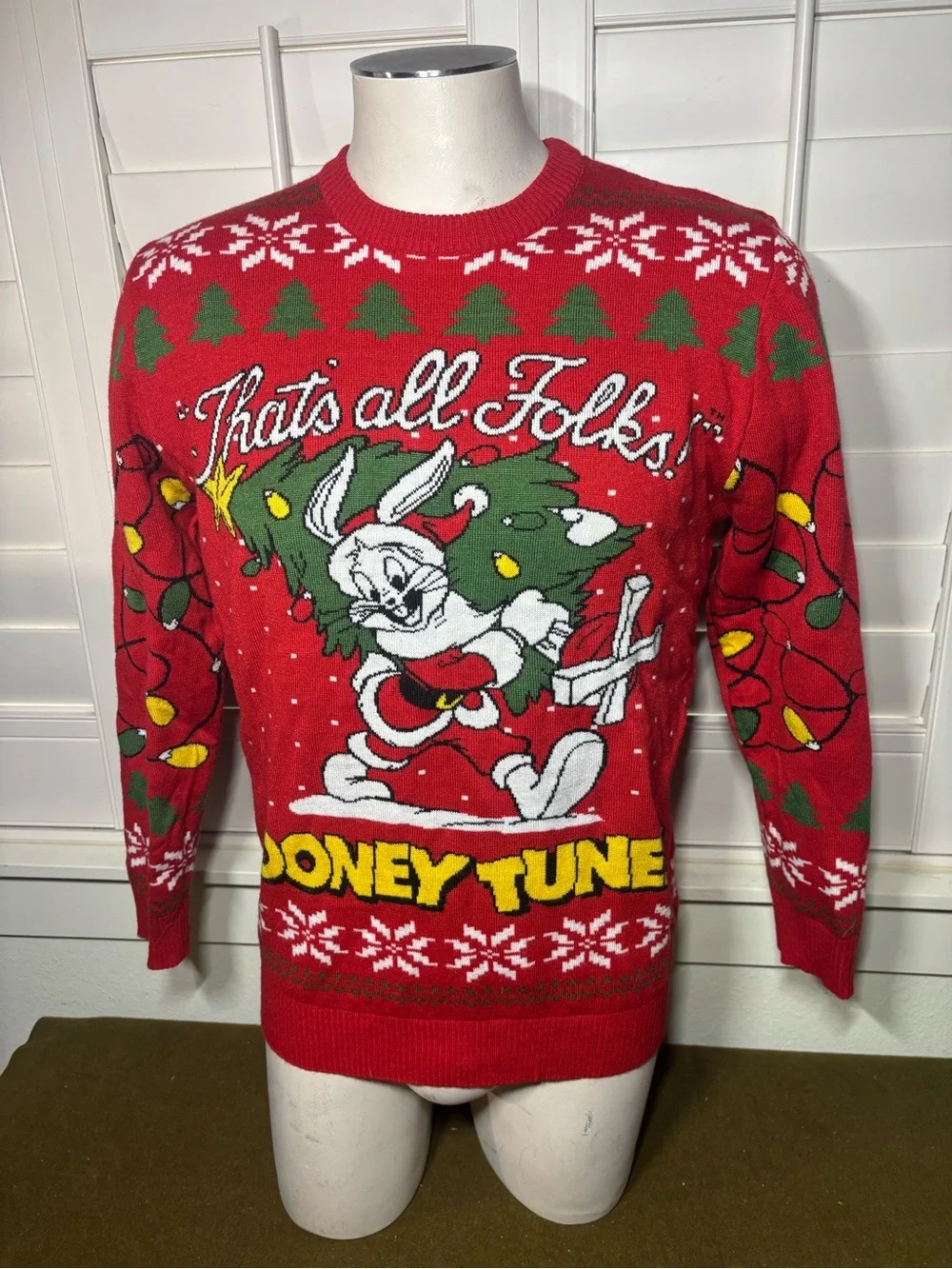 Warner Bros. Red Holiday Crewneck Sweater with Bugs Bunny Men’s M